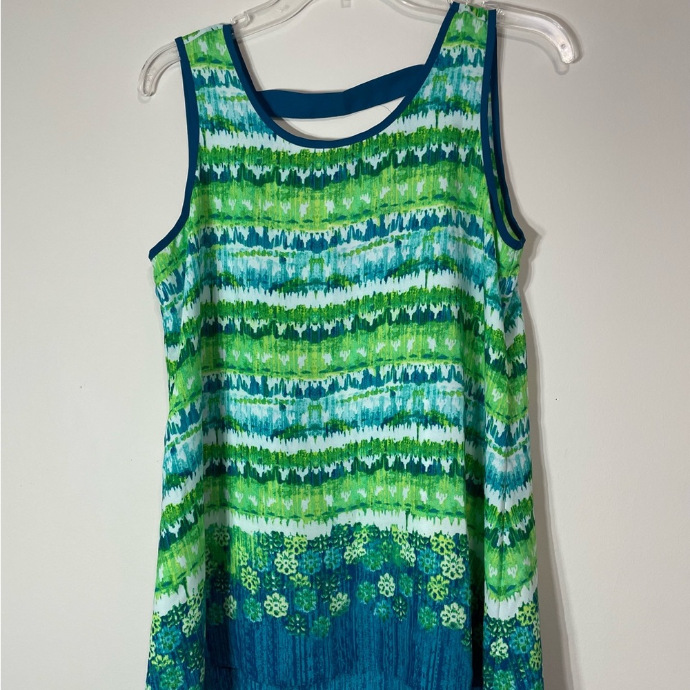 New Directions Green  and Blue Patterned Top~ Size Small ~ Sleeveless‎